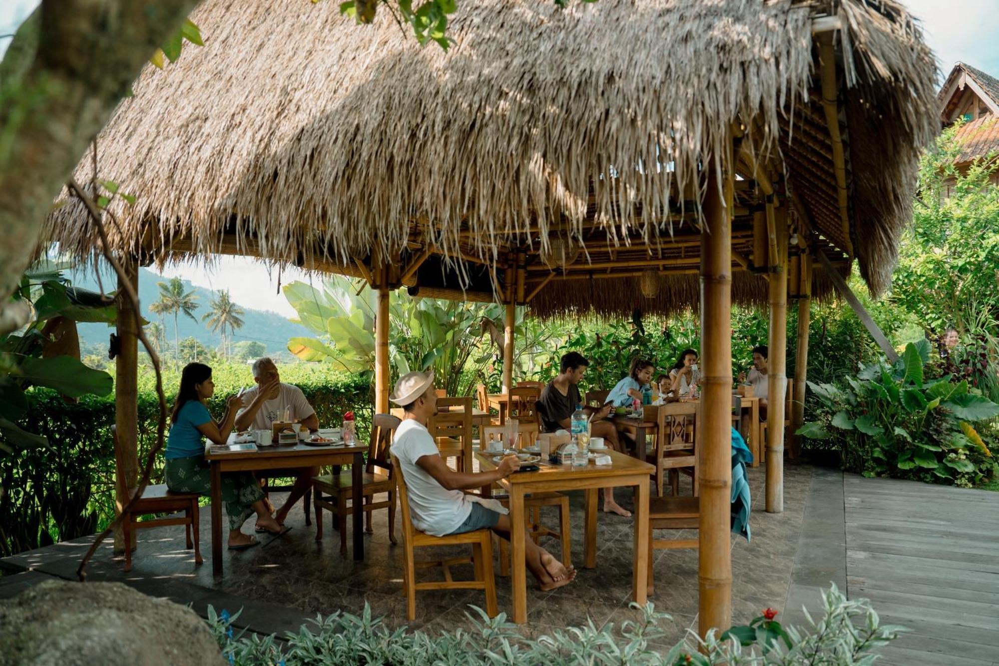 Kubu Sakian Villa And Restaurant Sidemen Silebeng Exterior photo